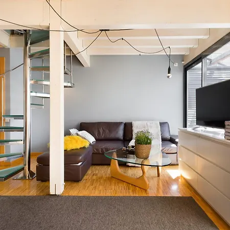 My Space Emirates - Spacious Near The Center 바르셀로나