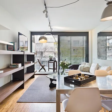 My Space Emirates - Spacious Near The Center Barcelona