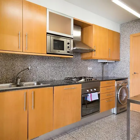 Apartment My Space Emirates - Spacious Near The Center Barcelona