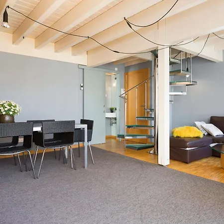My Space Emirates - Spacious Near The Center Apartment Barcelona