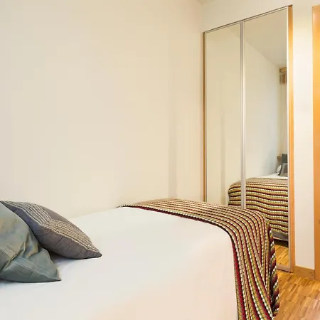 Apartment My Space Emirates - Spacious Near The Center Barcelona