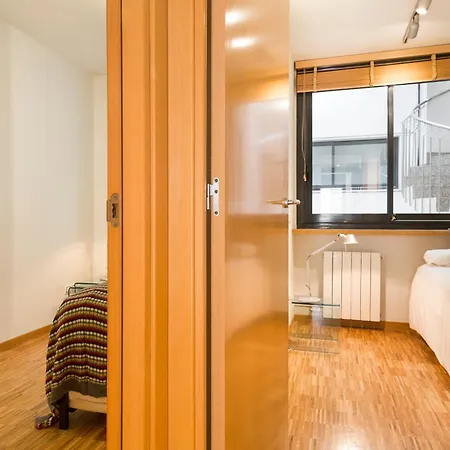 Appartement My Space Emirates - Spacious Near The Center